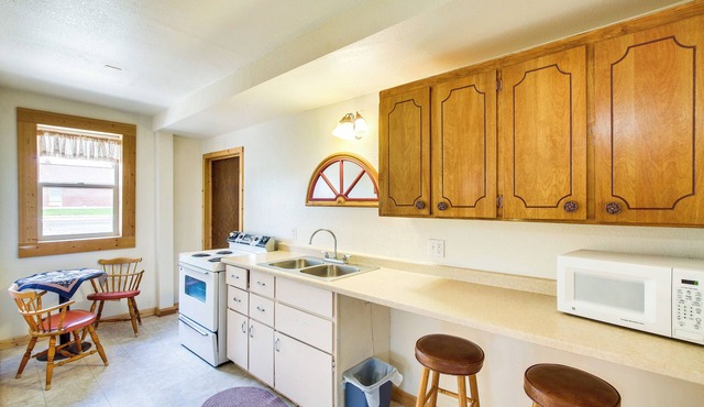 Quaint Paris Vacation Rental Near Bear Lake!