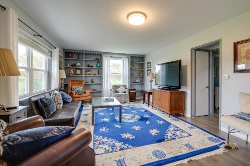 Quaint Ripley Retreat - 5 Mi to Ripley Beach!