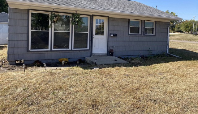 Quaint river cottage