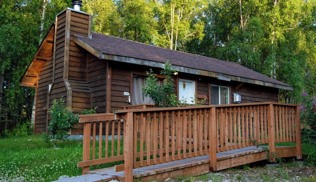 Quaint Rural Cabin Near Hatcher Pass