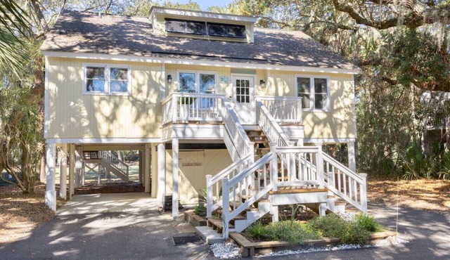 Quaint Seabrook Island Cottage