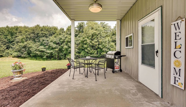 Quaint Somerset Getaway w/ Fire Pit!