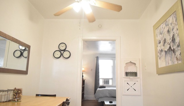 Quaint Studio in STL Central!