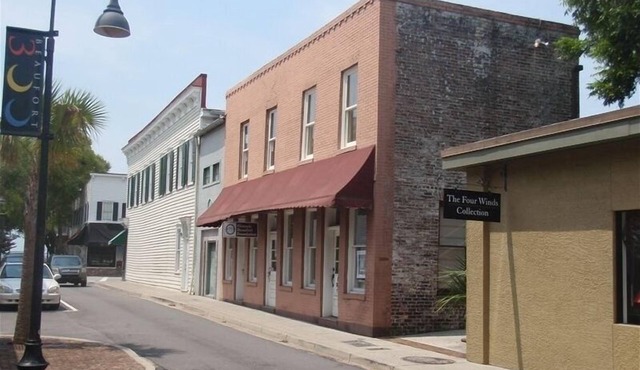 Quaint Studio Loft in the Heart of Downtown Beaufort