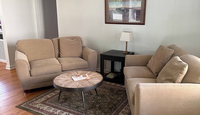 Quaint sunny cottage that rests in the historical neighborhood of Billings