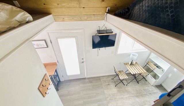 Quaint Tiny Home on Working Homestead-20 mins from Show Low!