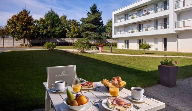 Quality Aparthotel Orléans Sud Zenith