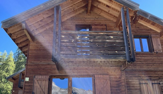 QUALITY CHALET * WITH SWIMMING POOL SOUTHERN ALPS AND THALASSOTHERAPY NEARBY