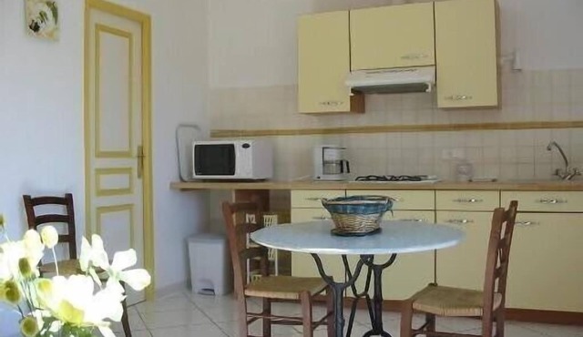 Quality cottages between sea and mountain, warm welcoming