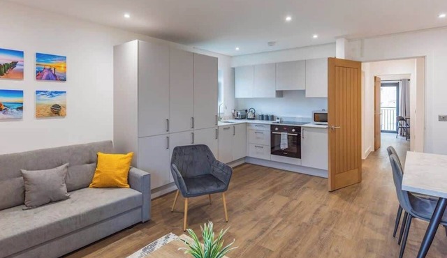 Quality Flat near Hospital&Beach, Brighton College