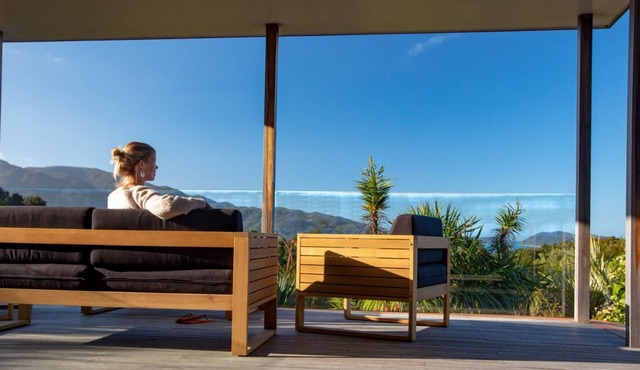 Quality home with stunning beach and magic views