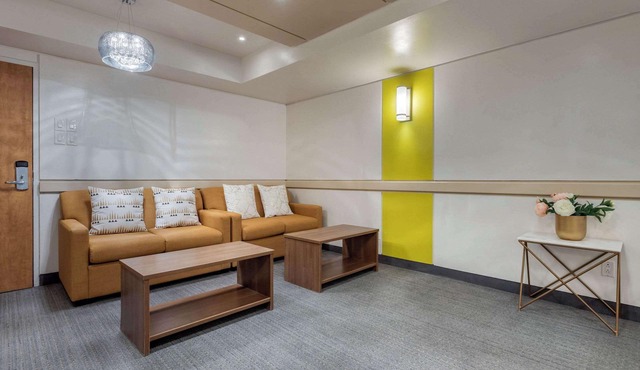 Quality Hotel Dorval