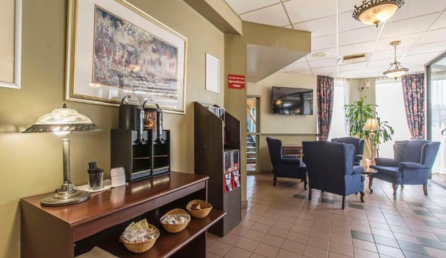Quality Hotel & Suites