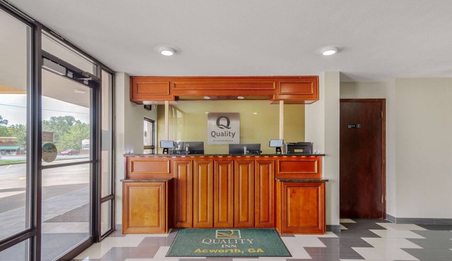 Quality Inn Acworth North