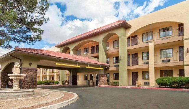 Quality Inn Airport East