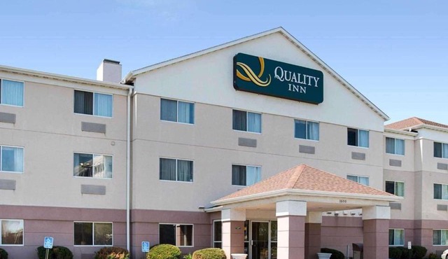 Quality Inn Brooklyn Center