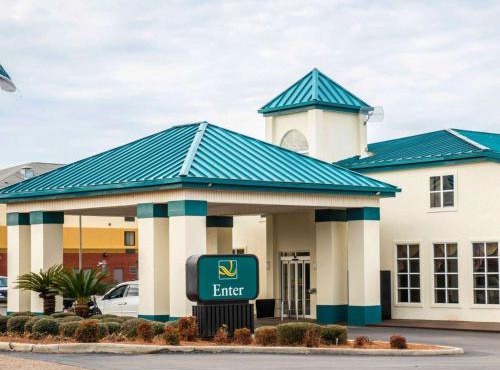 Quality Inn Chipley I-10 at Exit 120