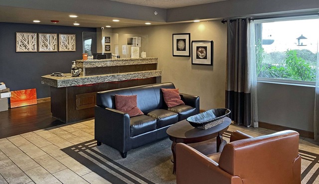 Quality Inn Clinton North
