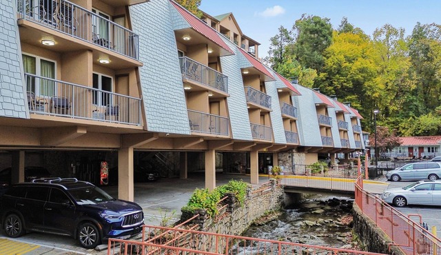 Quality Inn Creekside - Downtown Gatlinburg
