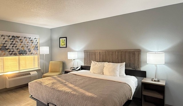 Quality Inn Crestview I-10 Eglin AFB Area