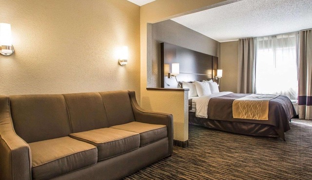Quality Inn Dayton North - Vandalia
