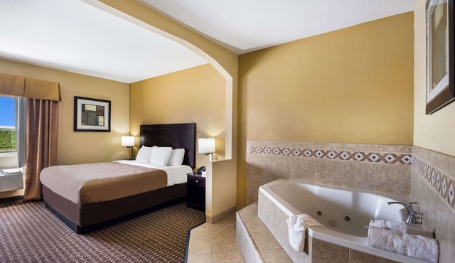 Quality Inn Des Moines North