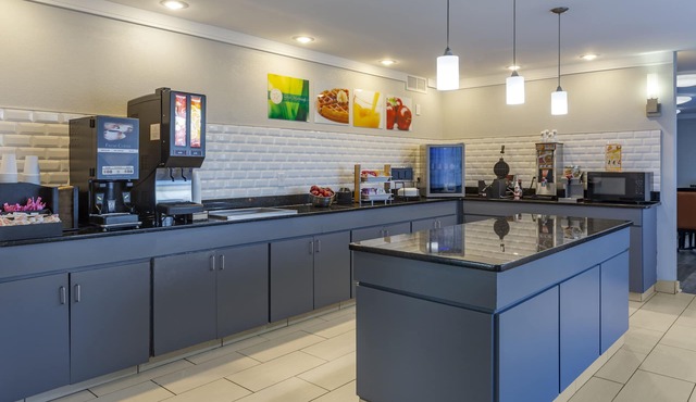 Quality Inn Fayetteville near Fort Bragg