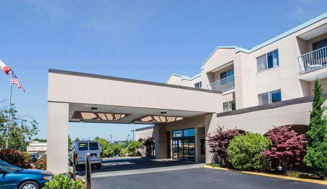 Quality Inn Grand Suites Bellingham