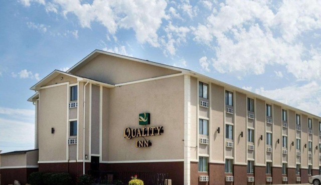 Quality Inn I-70 at Wanamaker