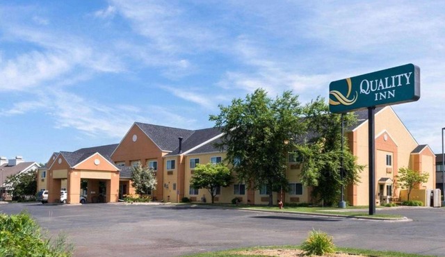 Quality Inn Lakeville North