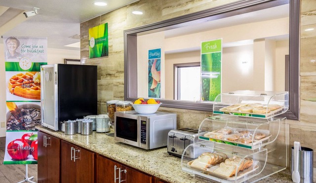 Quality Inn Mobile West Tillmans Corner