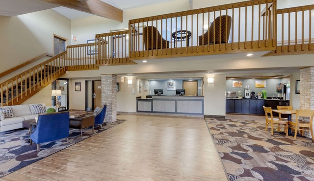 Quality Inn Oshkosh Aviation Park