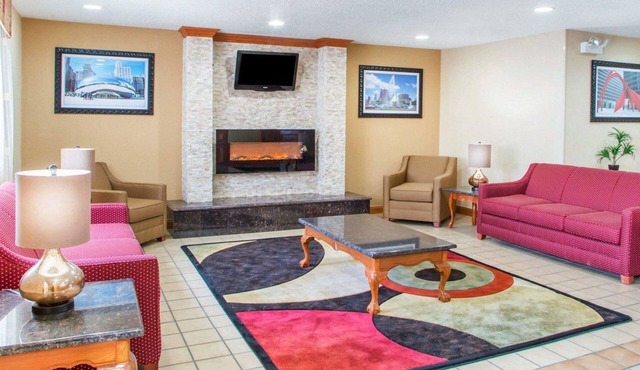 Quality Inn Ottawa near Starved Rock State Park