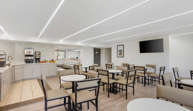 Quality Inn Smoketown - Lancaster Area