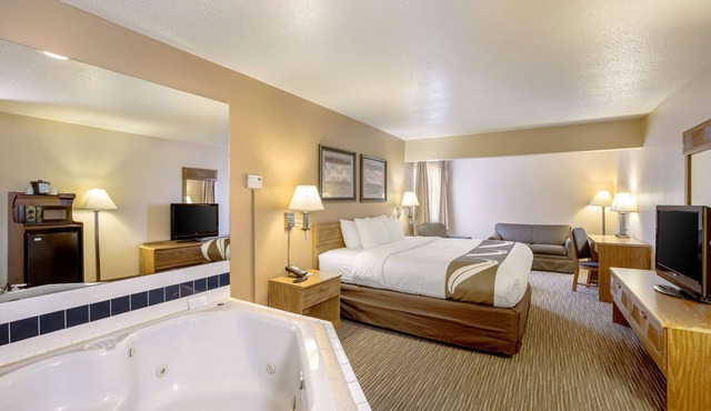 Quality Inn - Storm Lake