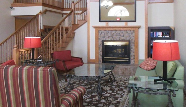 Quality Inn & Suites Alexandria
