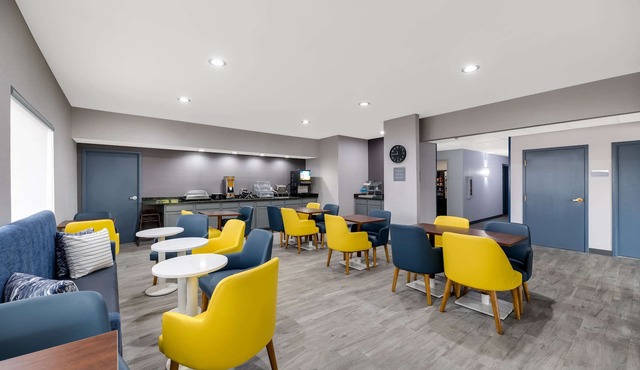 Quality Inn & Suites Artesia