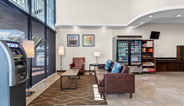 Quality Inn & Suites at Tropicana Field