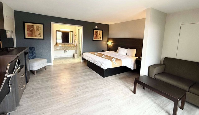 Quality Inn & Suites Baton Rouge West – Port Allen