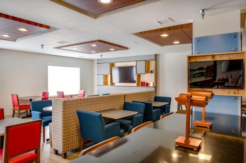 Quality Inn & Suites Bethany - Oklahoma City West