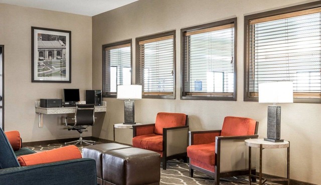 Quality Inn & Suites Bethany