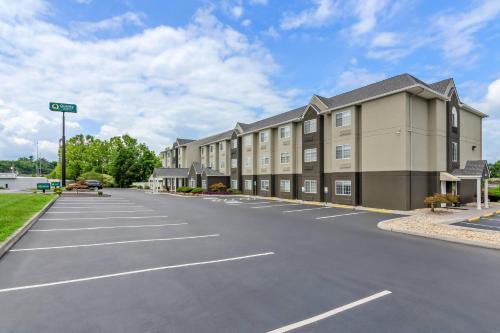 Quality Inn & Suites Bristol North