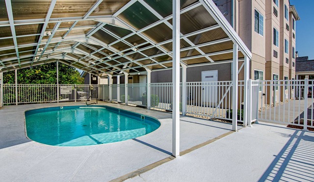 Quality Inn & Suites Bristol North