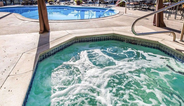 Quality Inn & Suites Cameron Park Shingle Springs