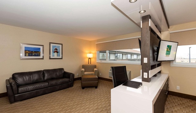 Quality Inn & Suites