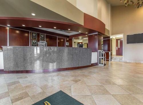 Quality Inn & Suites Bay Front