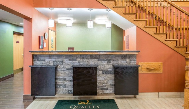 Quality Inn & Suites Columbus West - Hilliard