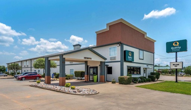 Quality Inn & Suites Demopolis