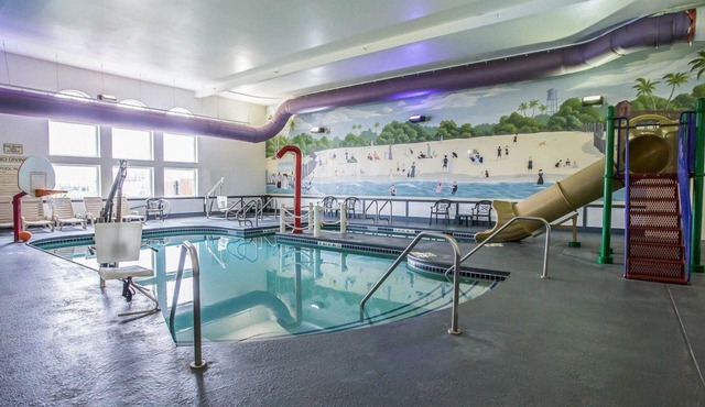 Quality Inn & Suites Dixon near I-88