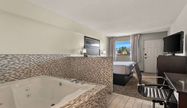 Quality Inn & Suites Dublin